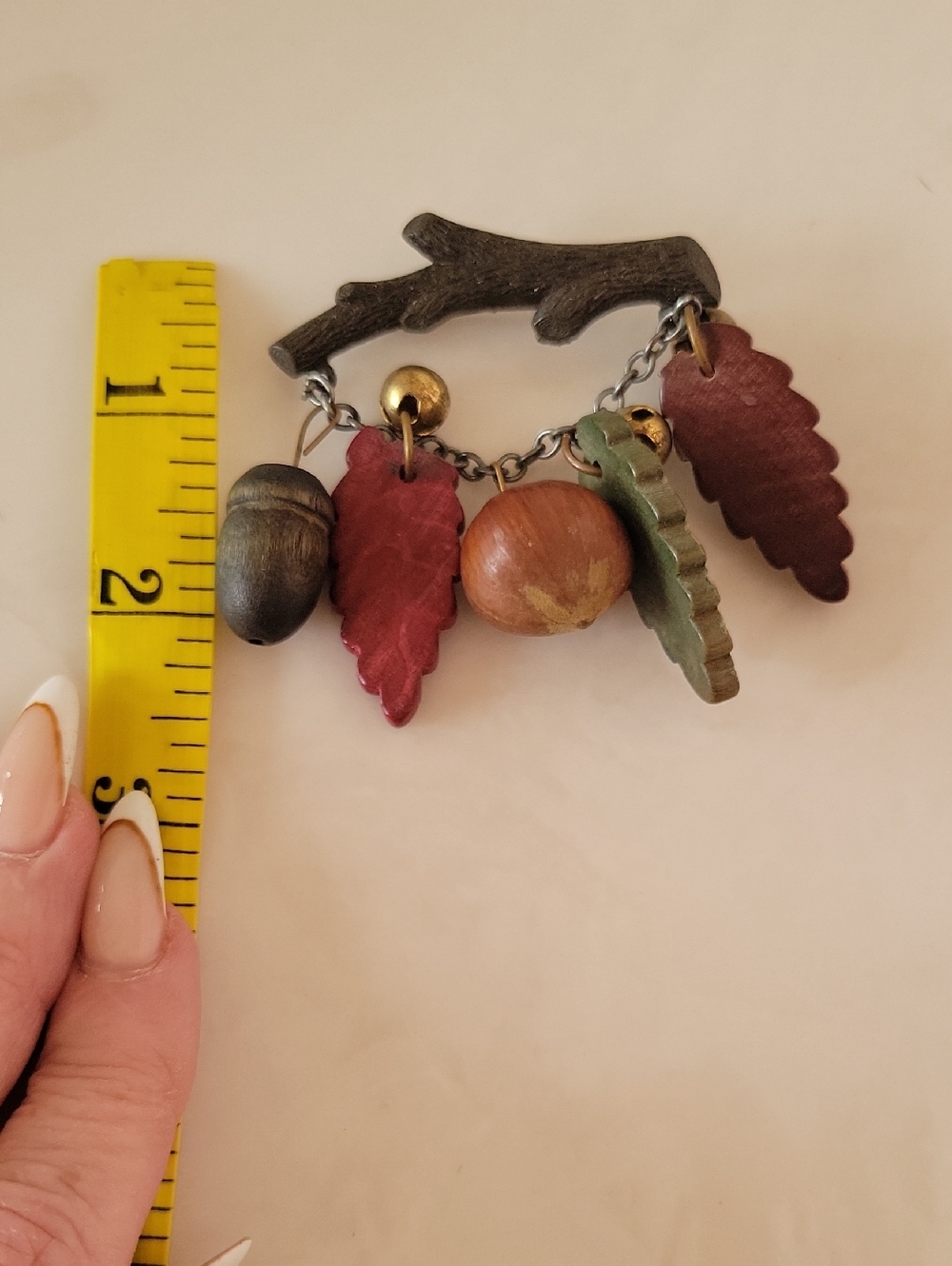 Vintage 1940s Branch With Leaves And Acorns Brooch Pin - Picture 7 of 8